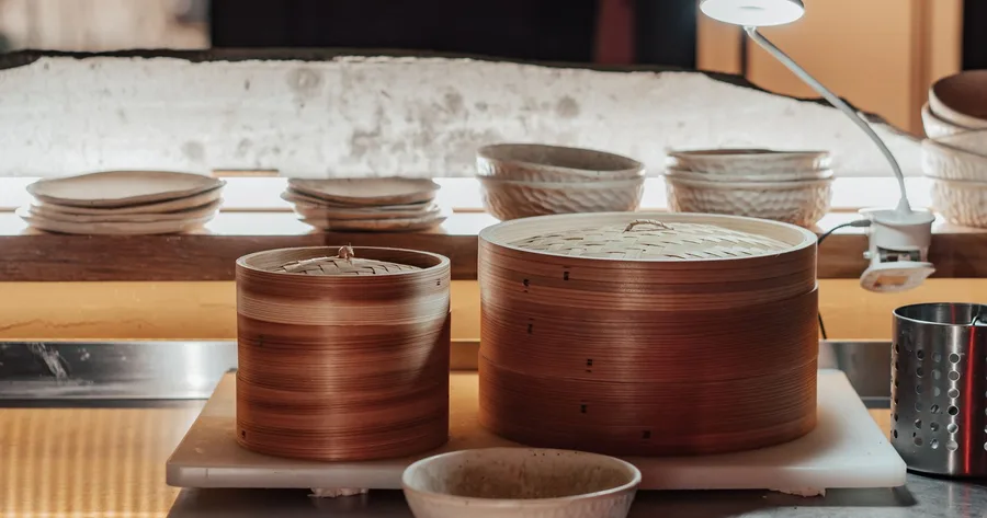 Panduan Lengkap Memilih Peralatan Makan untuk Restoran Dim Sum: Ukuran, Material, dan Strategi Presentasi yang Memukau