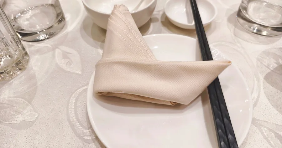 Panduan Lengkap Memilih Peralatan Makan untuk Restoran Gorengan: Material Tahan Panas, Desain Praktis, dan Presentasi yang Menggugah Selera