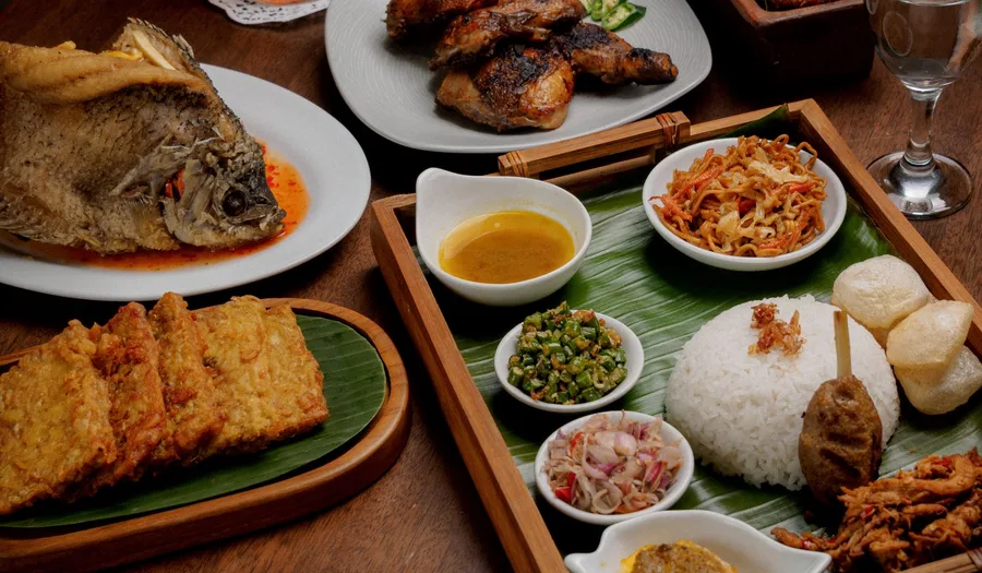 Panduan Lengkap Memilih Peralatan Makan untuk Restoran Nasi Goreng Kampung: Material Praktis, Desain Autentik, dan Strategi Presentasi yang Menggugah Selera