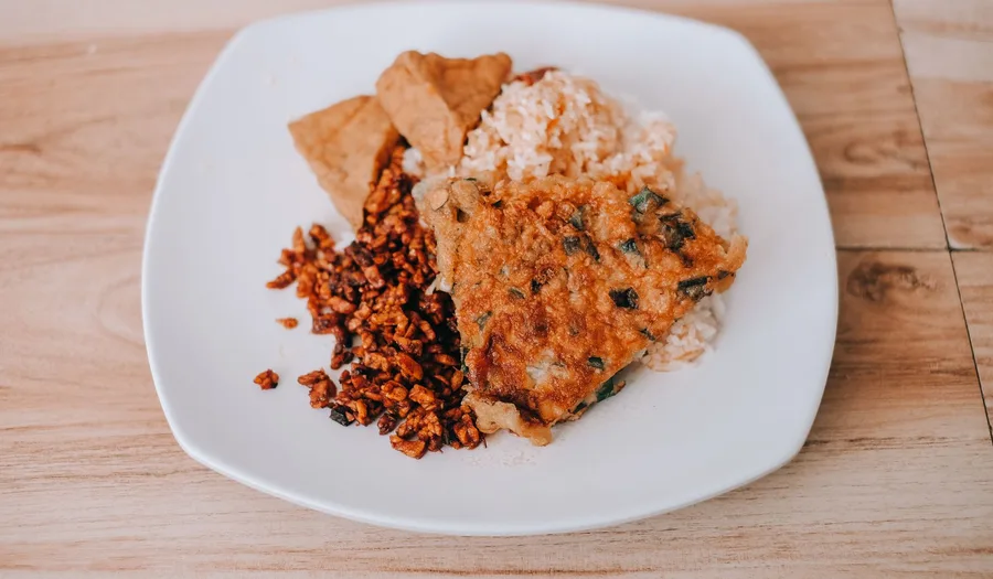 Panduan Lengkap Memilih Peralatan Makan untuk Restoran Nasi Goreng Seafood: Material Tahan Karat, Desain Praktis, dan Strategi Presentasi yang Menggugah Selera