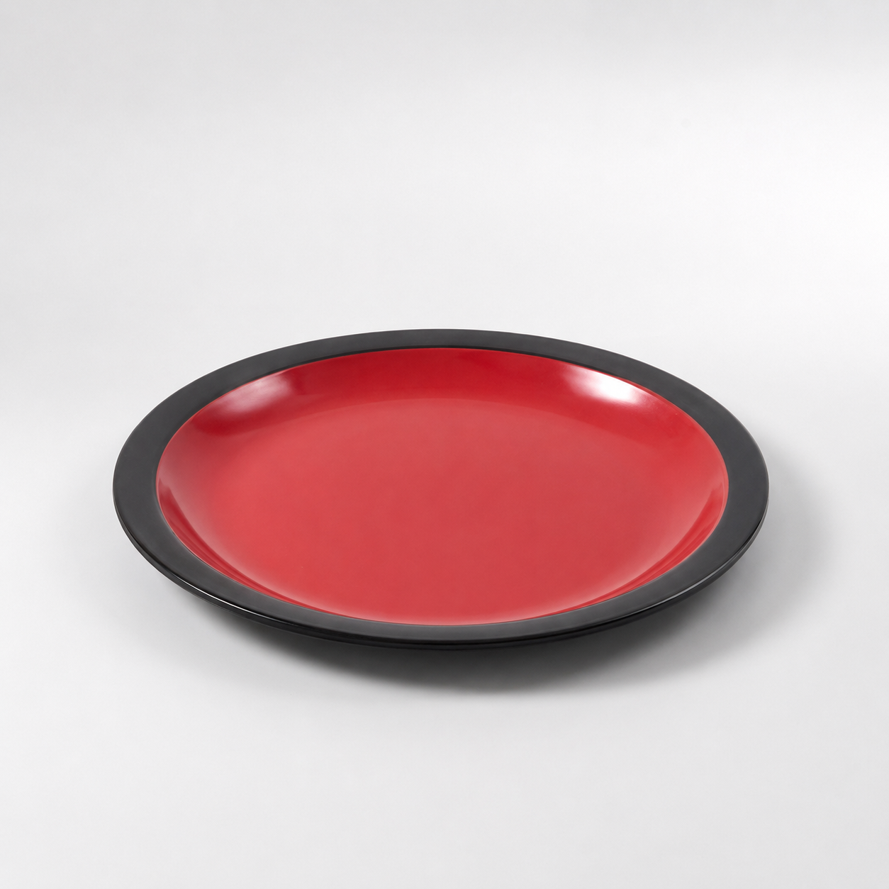 Red & Black Flat Round Plate 25.5 cm – Japanese Style Melamine Plate