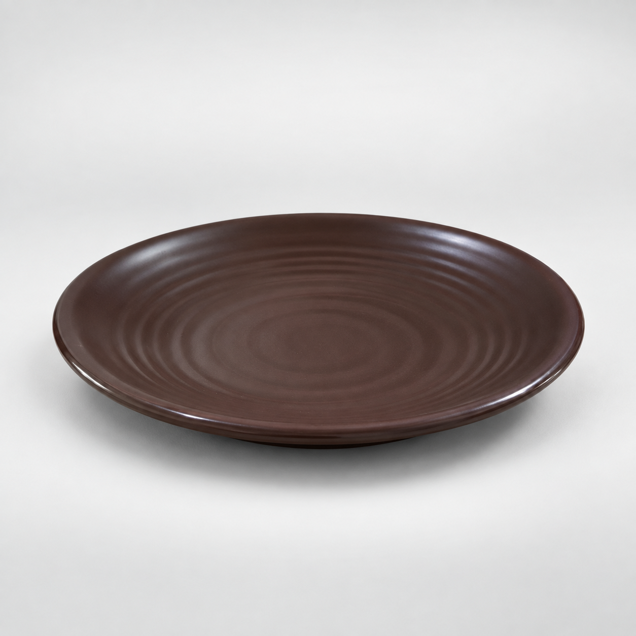 Deep Brown Round Plate 16.3cm