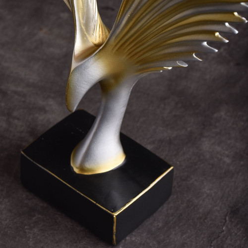 Spreading Wings Figurine Table Décor
