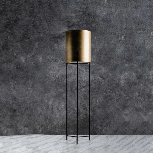 Bullion Iron Flower Vase Tower