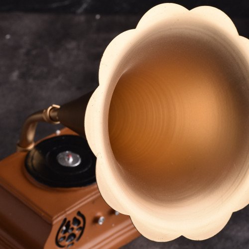 Classic Phonograph Retro Room Décor 7