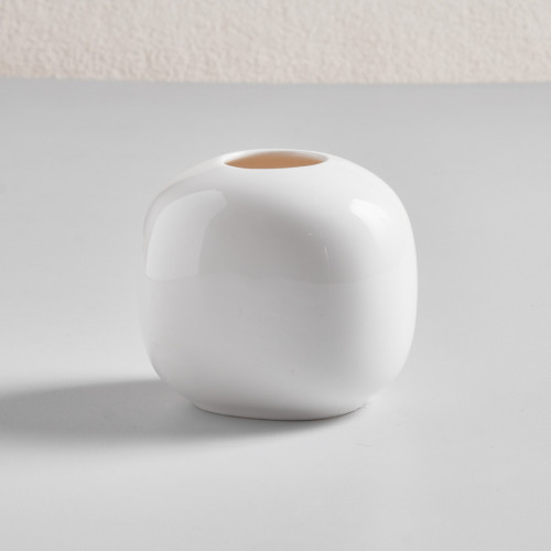 Ora White Bud Vase (Low) 2