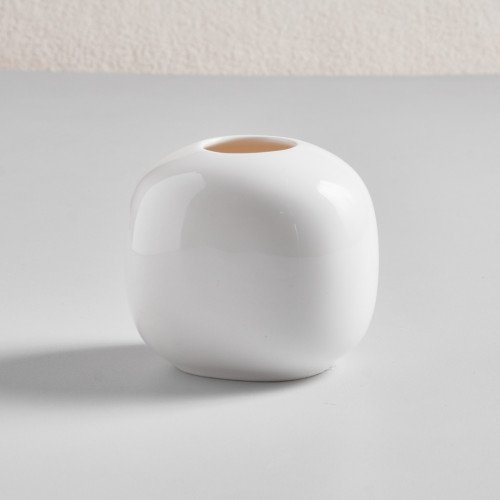 Ora White Bud Vase (Low) 2