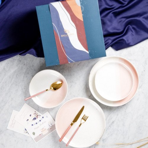 Gift Set Blue ft. Crepe Pink