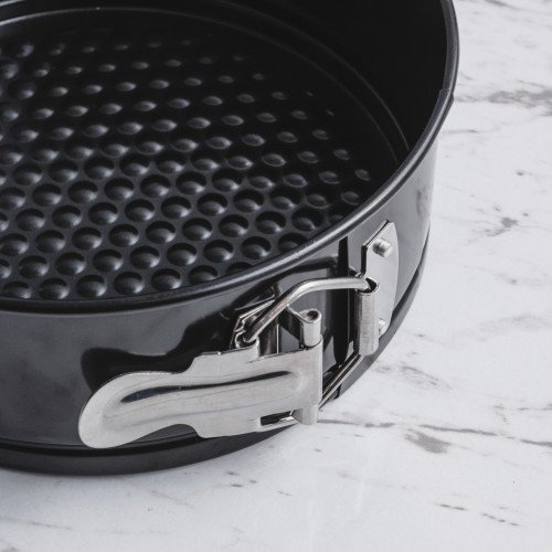 Honeycomb Cake Mould Round Black 7" 4