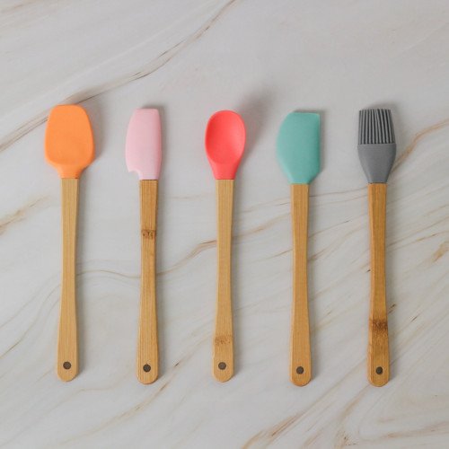 Multicolor Silicone Scrapper and Brush Set
