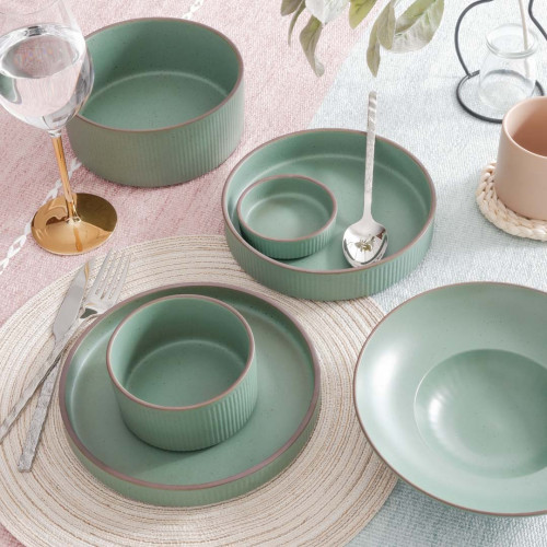 Crusae Green Salad Bowl 7" 3