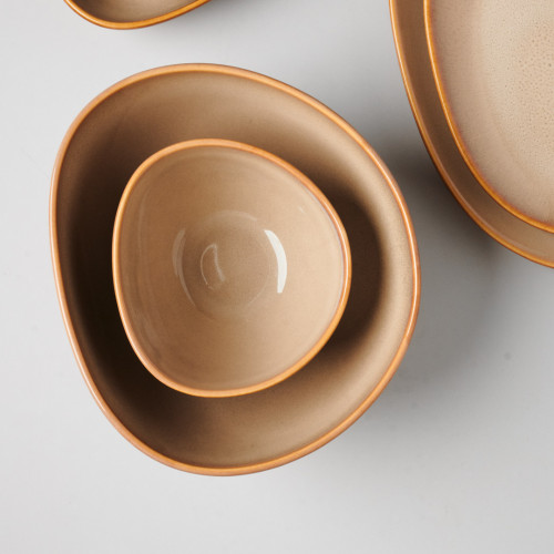 Umbra-Brown Salad Bowl 5.5" 5