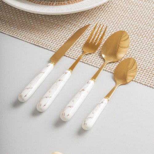 Marble Streaks White Table Fork 4
