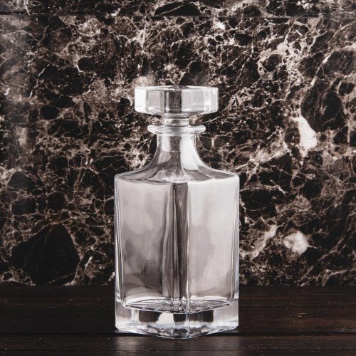 Whiskey Decanter 080 Square Vintage 770cc 2