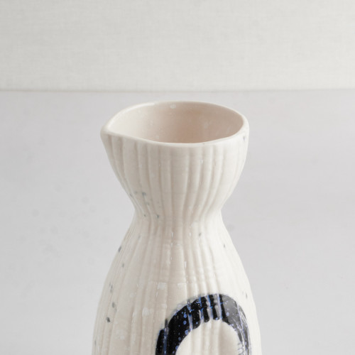 Kasumi White Sake Bottle 230ml 2