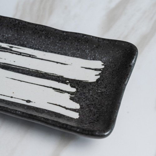Vanity Black Long Plate 8" 3