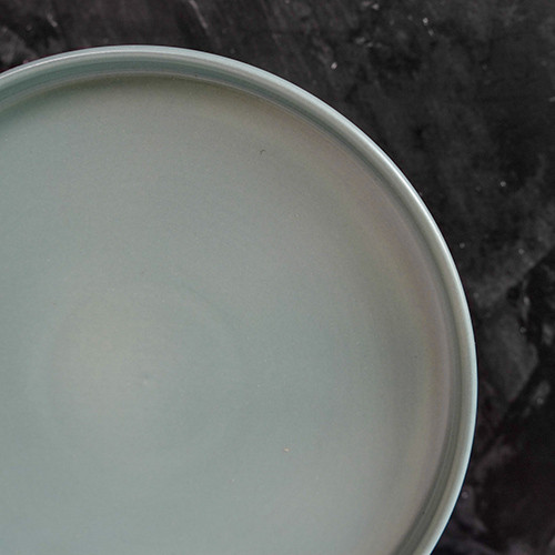 Mint Solitude Short Rim Plate 8" 3