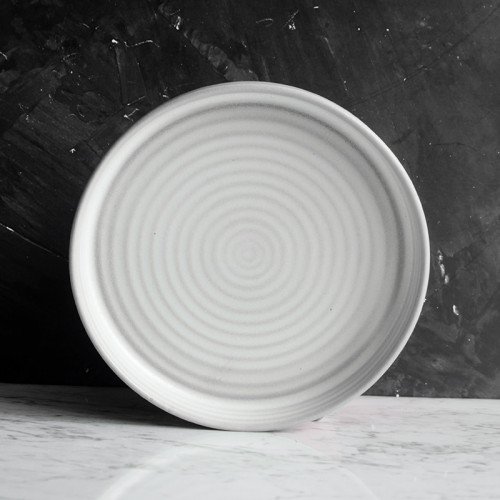 Terra Stoneware Antigo High-Rim Plate 8"