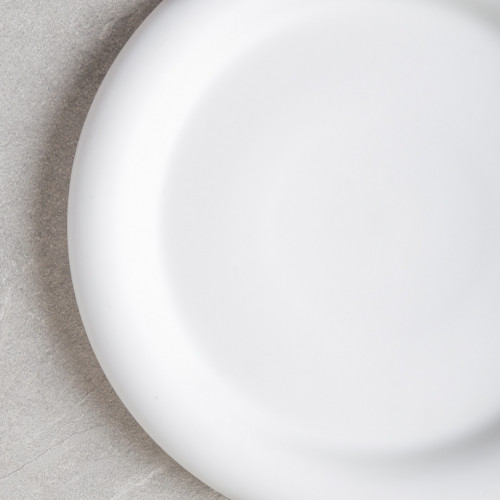 Snowdrop Glaze Presentation Plate 10" 5
