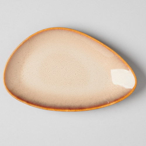Umbra-Brown Triangular Dinner Plate 9"