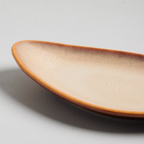 Umbra-Brown Triangular Dinner Plate 11"